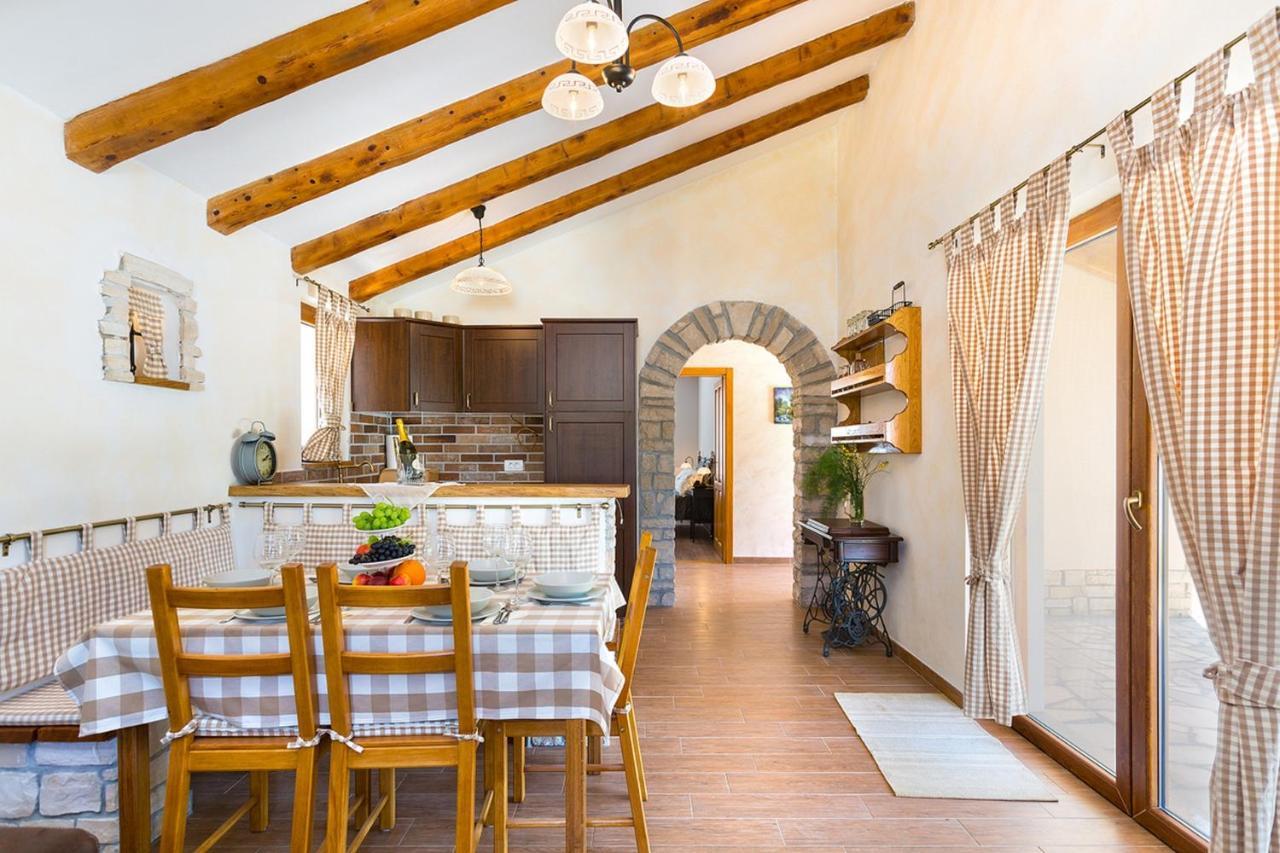 Villa Bilen Медулин Экстерьер фото